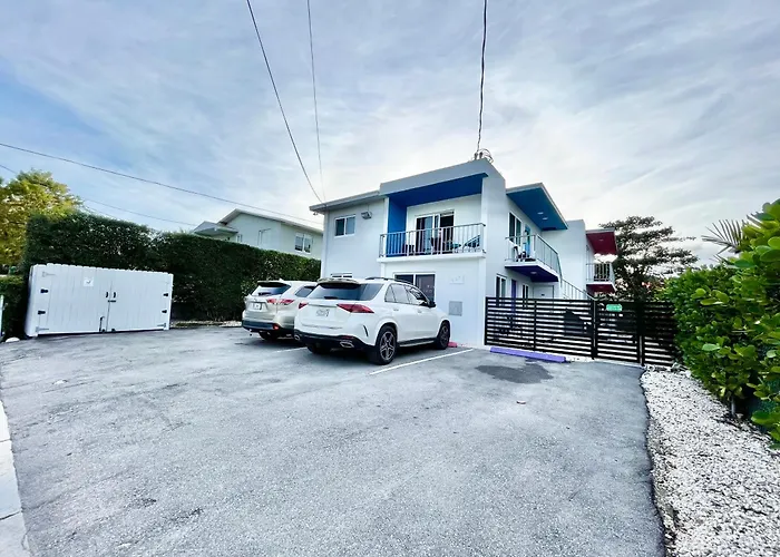 Newly Remodeled Full Apartment
